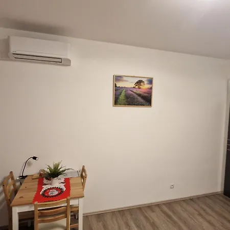 Fully Renovated By Andel Metro * Prague