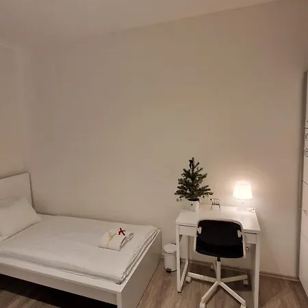 Apartment Fully Renovated By Andel Metro