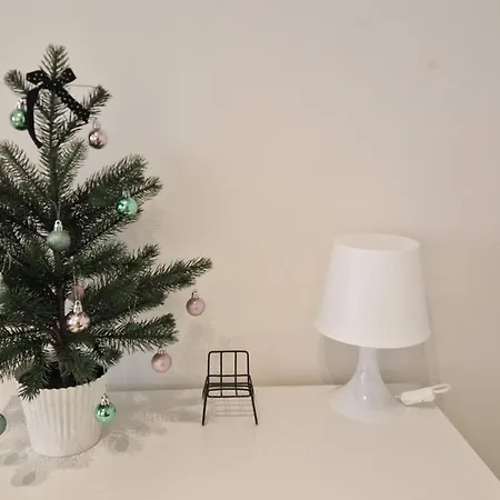 Fully Renovated By Andel Metro Praha