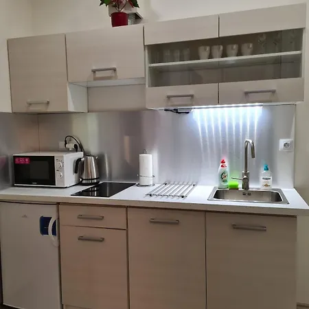 Fully Renovated By Andel Metro شقة *